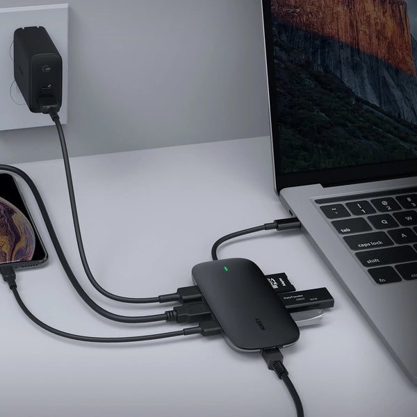 How to Decide if You Should Get a USB Hub or a Power Bank